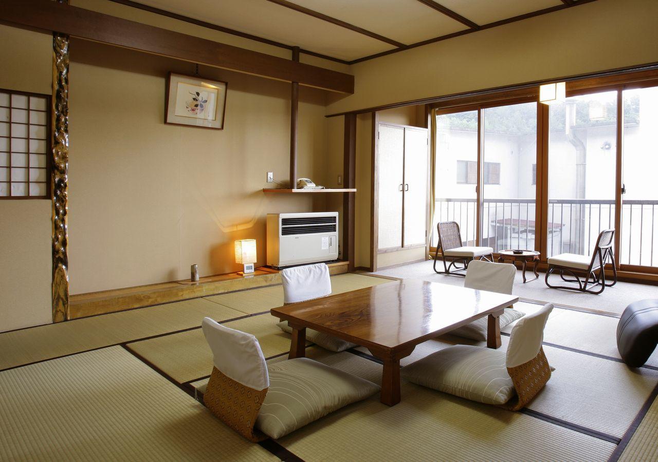 Hishino Onsen Tokiwakan Komoro Экстерьер фото